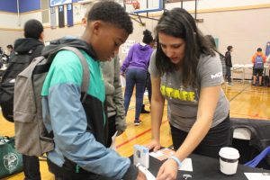 TAF@Saghalie student talks to Moz rep